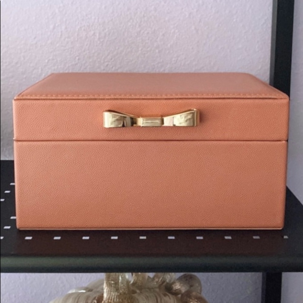 Mauve/Pink Jewelry Box